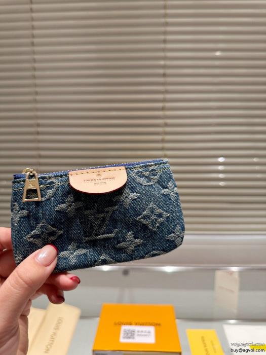 通年使えるアイテム超カッコイイLOUIS VUITTON財布ブランド 激安_0_0