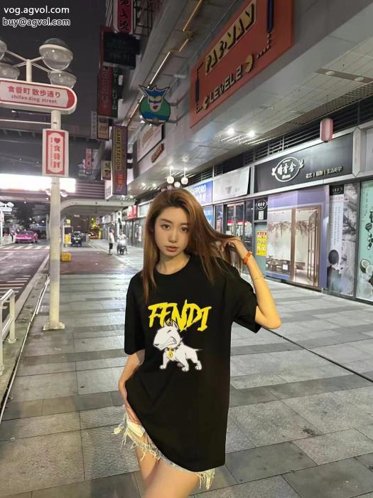 半袖Tシャツコピー ブランド 販売FENDI目を惹く洗練された印象_0_1
