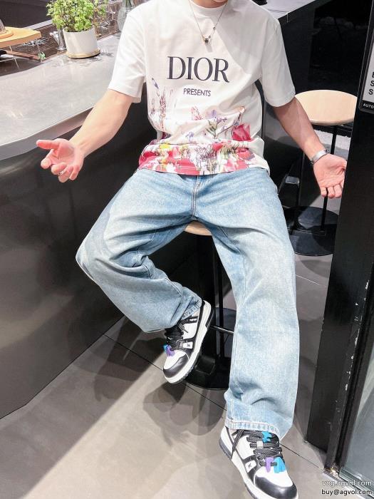 DIOR上品シックなお品激安大低価ブランド コピー半袖Tシャツ_0_2
