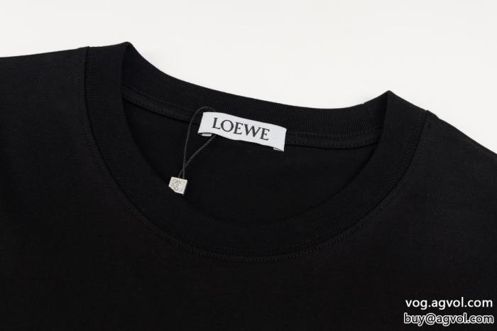 半袖TシャツLOEWEブランド 偽物リラックスした雰囲気に2024の爽やかなスタイル_0_5
