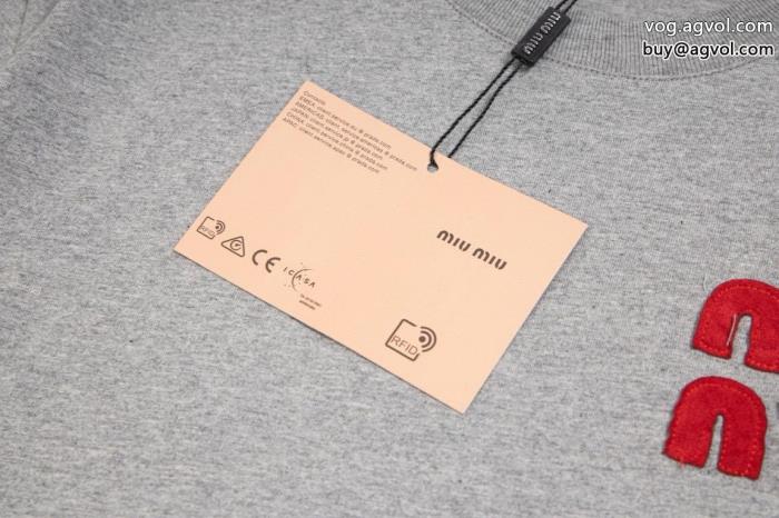 偽 ブランド 通販定番人気商品自分へのご褒美MIUMIU半袖Tシャツ_0_5