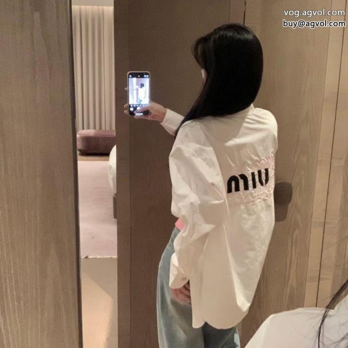 ブランド コピー 着払い高級感が溢れた視線を集めてMIUMIU長袖シャツ_0_0