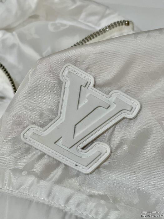 コート完売前に先行予約販売LOUIS VUITTON激安 ブランド_0_1