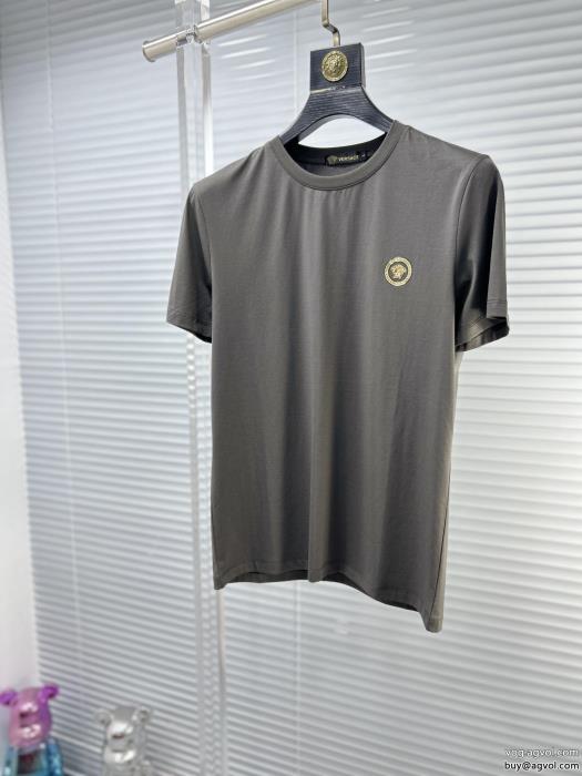 ブランド 品 コピー半袖TシャツVERSACE存在感のある必見素敵お上品_0_1