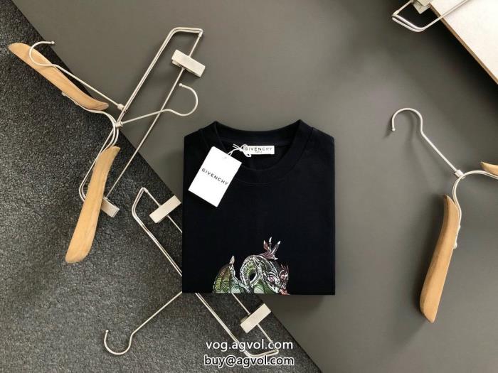 コピー 通販高級感あるカジュアルスタイルを軽快に半袖TシャツGIVENCHY_0_1