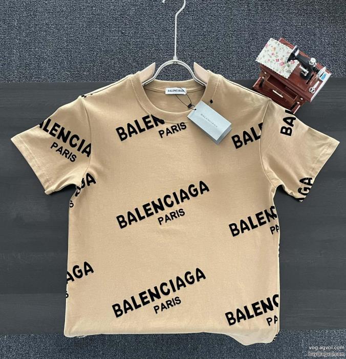 balenciaga最新トレンドファッション新着著名人愛用半袖Tシャツブランド 偽物 通販_0_0