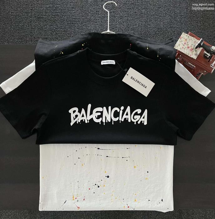 雑誌も街も人気アイテム魅力が光る半袖Tシャツコピー 商品 通販バレンシアガ_0_0