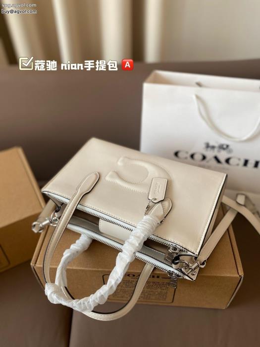 2024即旬な装いに特に話題なの上品　即完売コーチバッグ激安 ブランド_0_3
