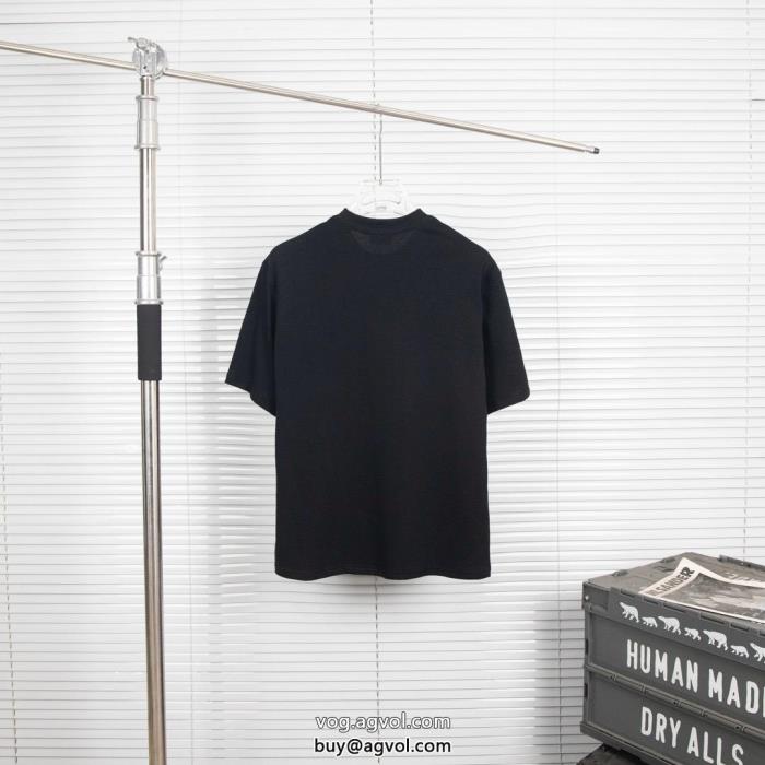 偽物 通販 クラシカル23SS新作 カジュアルコーデに半袖Tシャツバーバリー_2_2