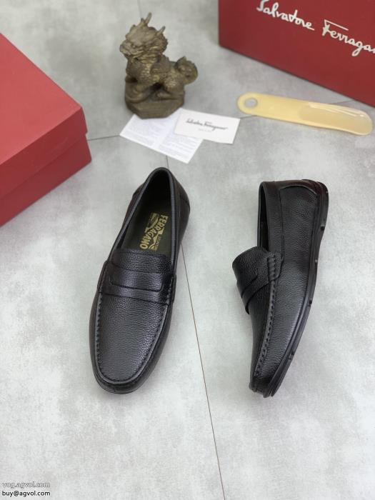 FERRAGAMO偽 ブランド 販売革靴2024を感じさせる海外直送_0_2