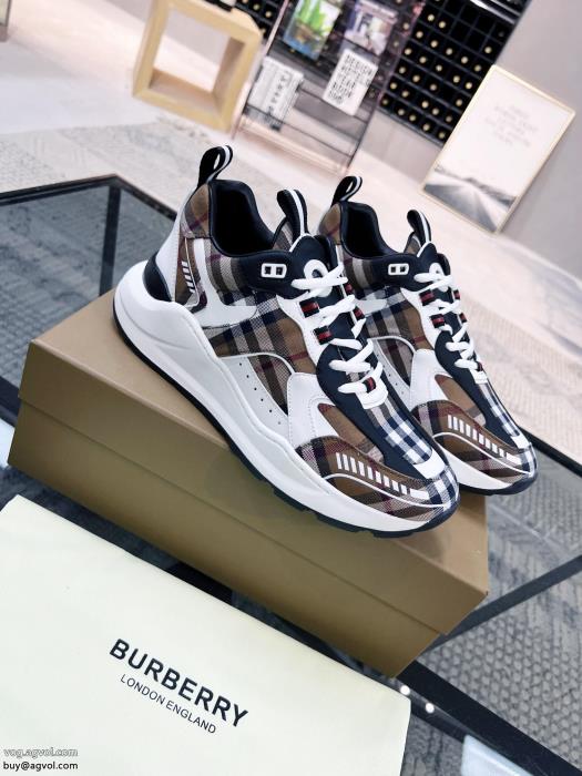 スニーカーBURBERRYスーパー コピー 通販 優良クラシックな雰囲気のトップス最安に挑戦_0_1
