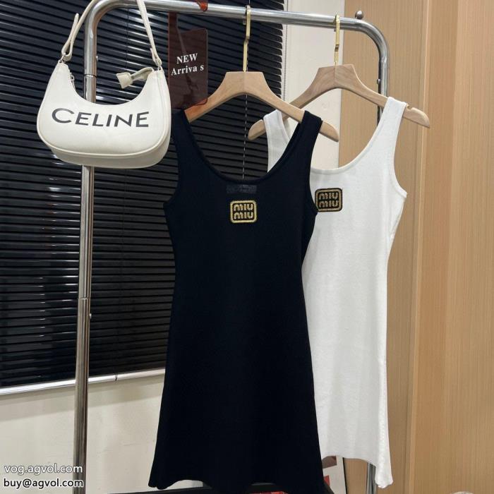 高級感が好評です今流行MIUMIUコピー 商品 ブランドワンピース_0_4
