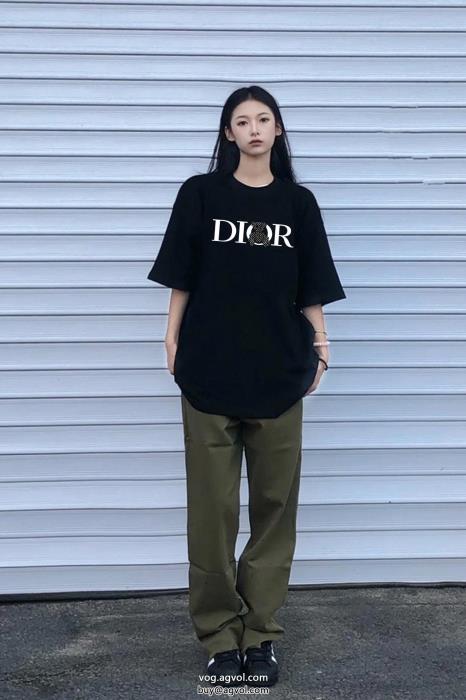 定番人気のモデル大人着用可コピー ブランド 優良ディオール半袖Tシャツ_0_1