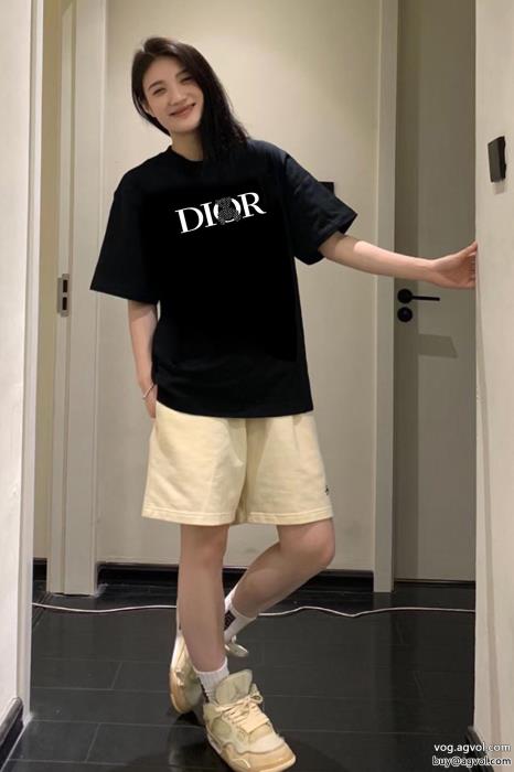 定番人気のモデル大人着用可コピー ブランド 優良ディオール半袖Tシャツ_0_2
