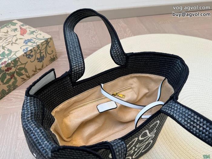 LOEWEファッションの最先端！季節感もプラス2024新作激安 通販 専門バッグ_0_3