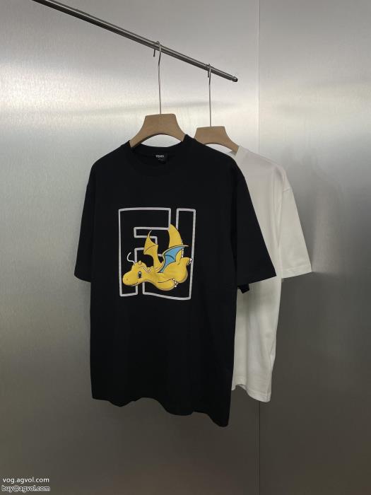 FENDI自分へのご褒美大人の色気を印象に半袖Tシャツスーパー コピー 販売_0_3