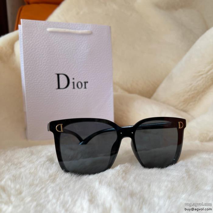 ファッションの最先端！クール印象スーパー コピー 通販サングラスDIOR_0_2