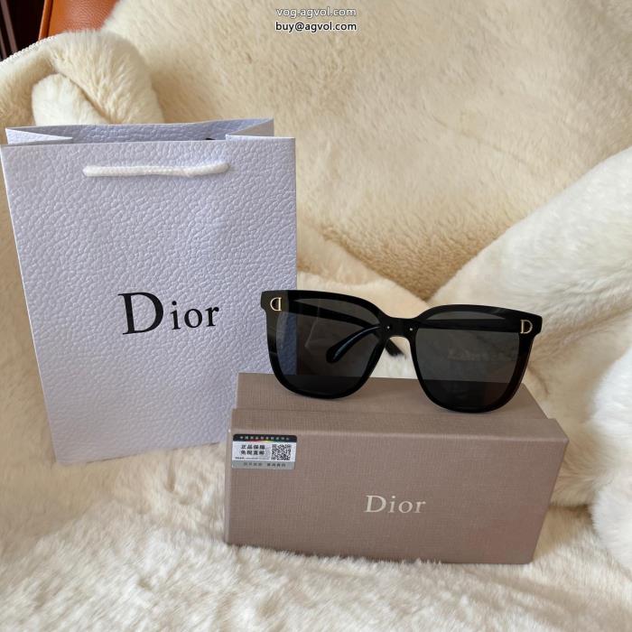 ファッションの最先端！クール印象スーパー コピー 通販サングラスDIOR_0_3