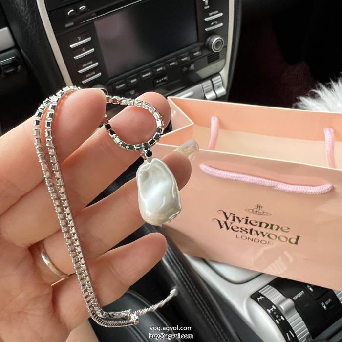 VIVIENNE WESTWOOD23SS海外直営清潔感で洗練されネックレスブランド コピー ショップ_0_3