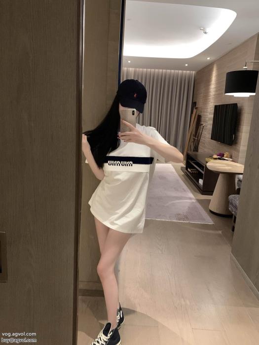 MIUMIU通販 ブランド半袖Tシャツ2024年夏最新作VIPセールで破格_0_4