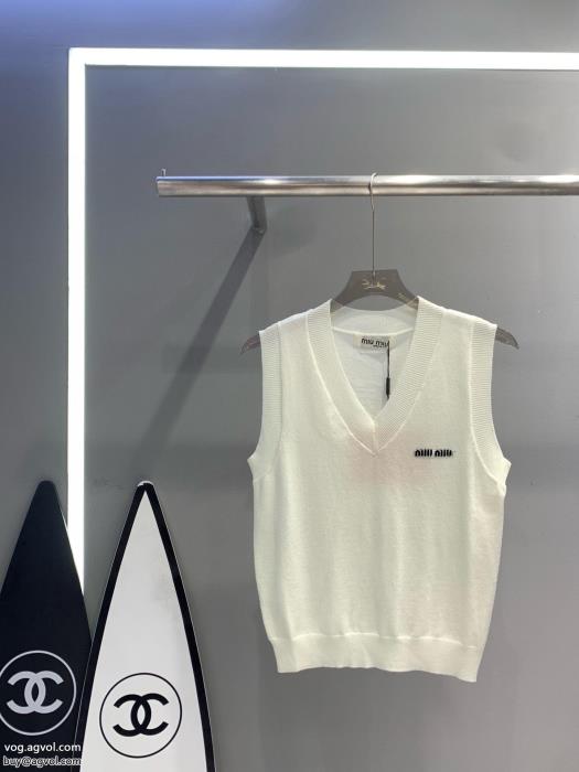 MIUMIU洗練された魅力が光る在庫数限定半袖Tシャツブランド 通販_0_3