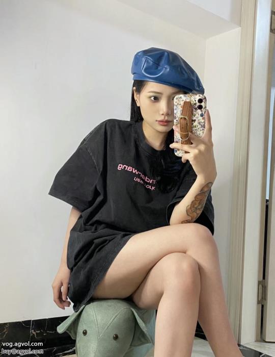 半袖TシャツALEXANDER WANG素敵な夏の定番アイテムVIP価格23SS海外発 ブランド 激安_0_1