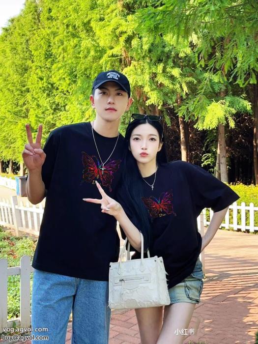 抜け感を出す今季大人気のデザインDIORブランド 偽物 通販半袖Tシャツ_0_1