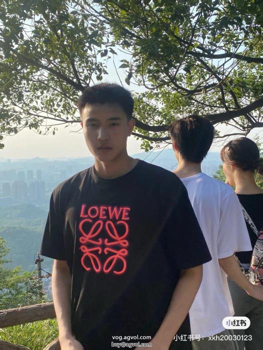 魅力的な新作海外限定LOEWEコピー 品 販売半袖Tシャツ_0_3
