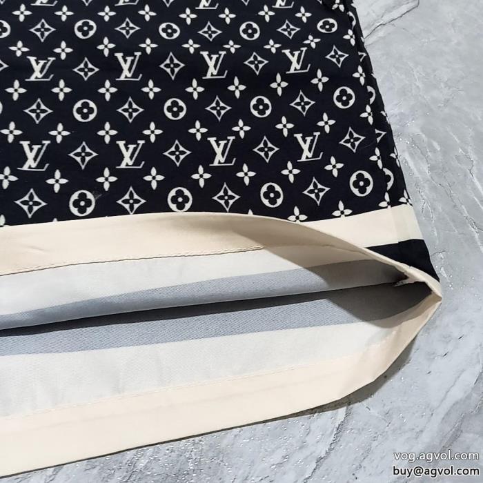 LOUIS VUITTON偽 ブランド 上品シックなお品2024トレンド先取り半ズボン_0_2