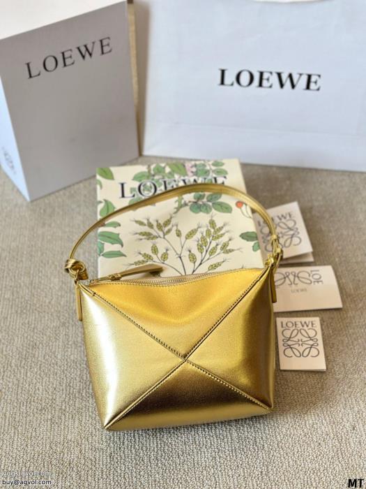 バッグ最新で完売確実韓国の人気LOEWEコピー ブランド 優良_0_4