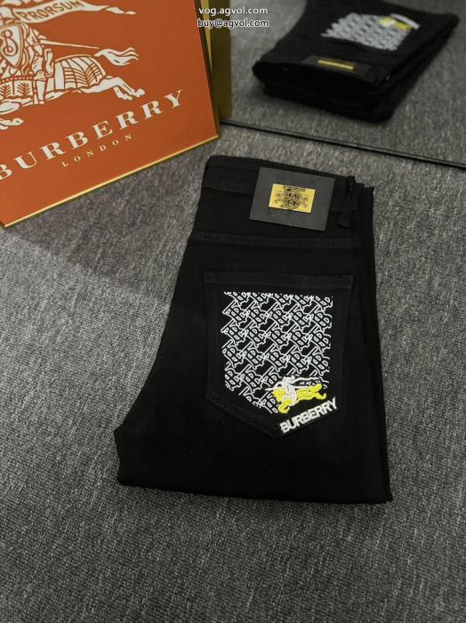 ジーンズBURBERRY2024を感じさせる印象に残るデザインコピー 商品 通販_0_0