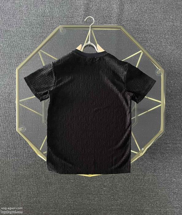 売切れ必須憧れの23新作フェンディ偽 ブランド半袖Tシャツ_0_4