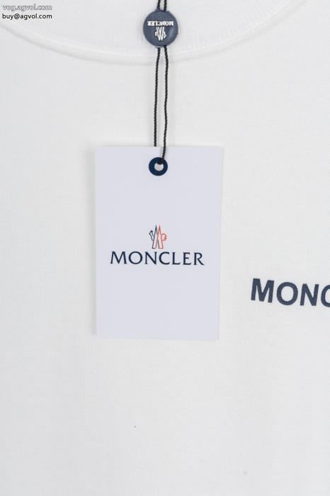 MONCLERブランド コピー 着払い夏に向けて気になる使い勝手も良好パーカー_0_1