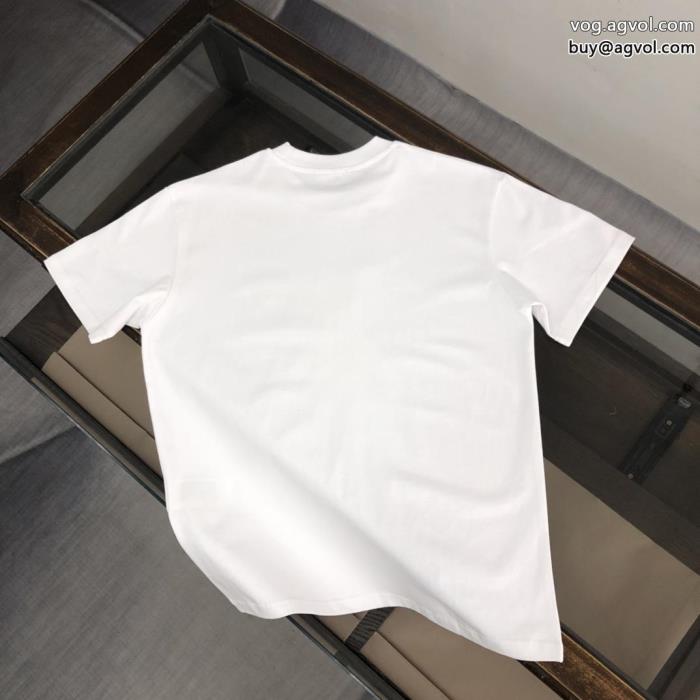 FENDIブランド 激安 半袖Tシャツ魅力的なポイント2024年の夏のマスト_0_3