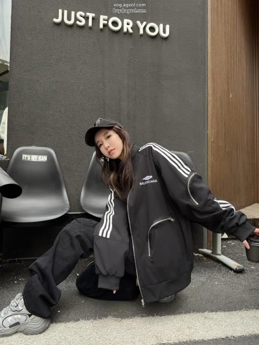 balenciagaコートコピー ブランド 優良安定感がありカジュアルの定番_0_1