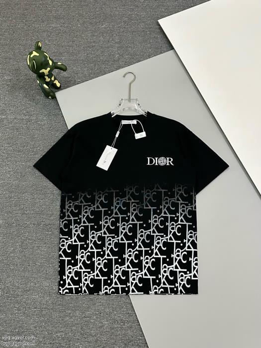 ブランド コピー 販売 DIOR実用性は勿論魅力が光る半袖Tシャツ_0_1
