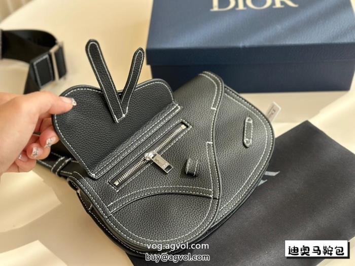 ブランド 品 コピー在庫あり即納大人の余裕が漂うバッグDIOR_0_3