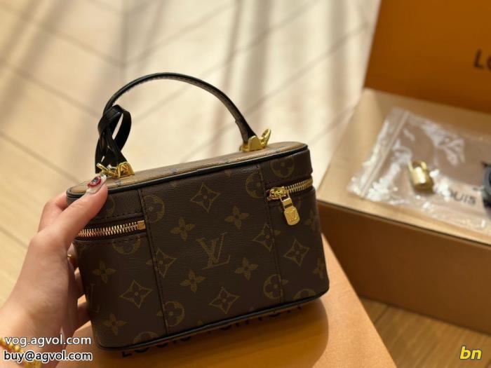 限定SALEコーデの主役コピー 商品 通販バッグルイ ヴィトン_0_3