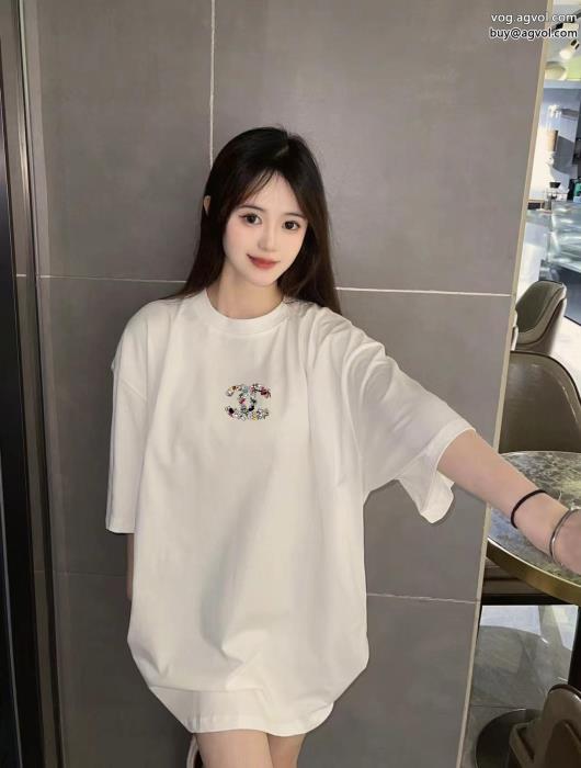 最新の2024アイテム着心地のいい半袖TシャツCH偽 ブランド 通販_0_4