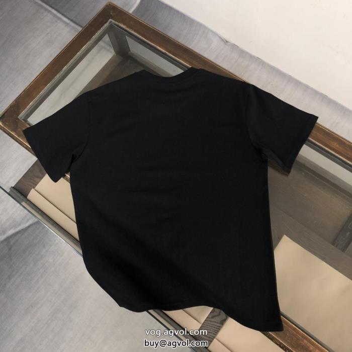 スーパー コピー ブランド半袖TシャツFENDIクラシックな雰囲気のトップス激レア_0_1