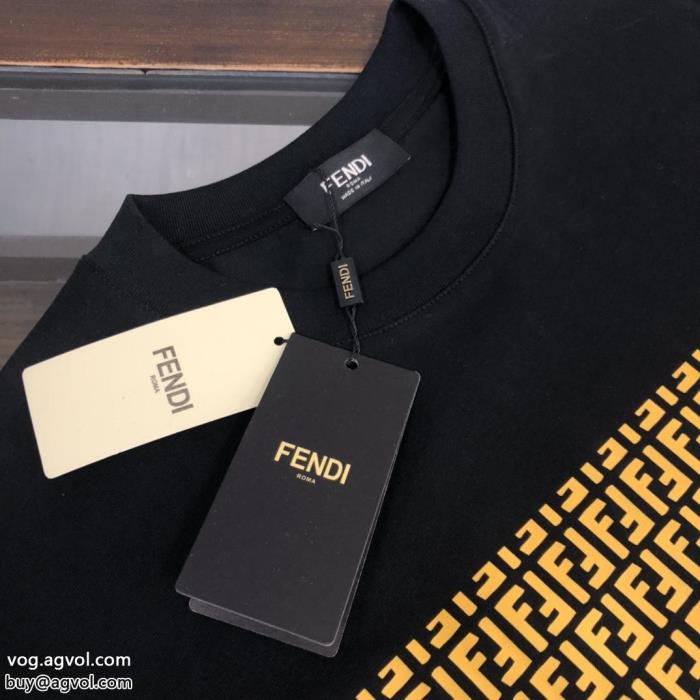 FENDI半袖Tシャツ人気沸騰中暑い日にも涼やかさを感じるコピー 品 ブランド_0_0
