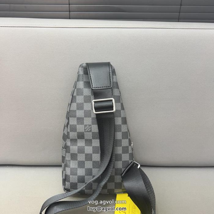 季節感をプラス人気商品上品さ漂うショルダーバッグLOUIS VUITTONブランド コピー 販売_0_5