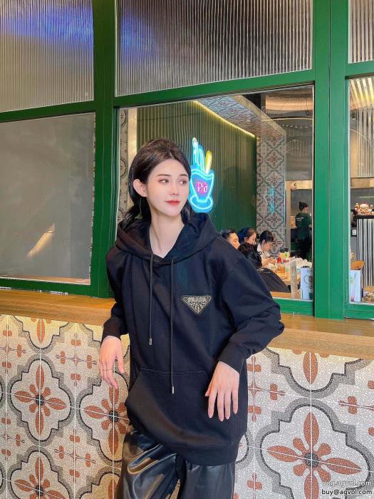 コピー 商品 販売パーカー使い勝手の良さ著名人愛用PRADA_0_3