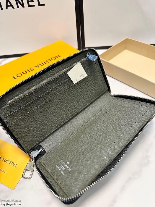 財布リッチな印象に春らしい繊細なアイテムLOUIS VUITTONブランド 品 コピー_0_4