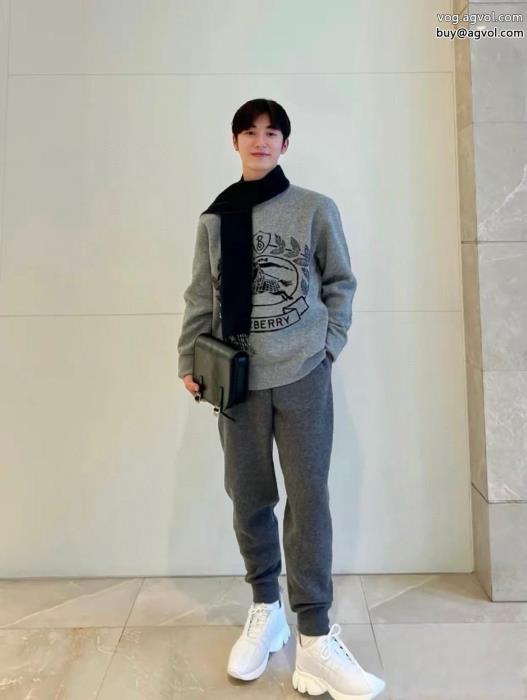 大好評話題の新作到着ブランド 品 スーパー コピーBURBERRYセーター_0_2