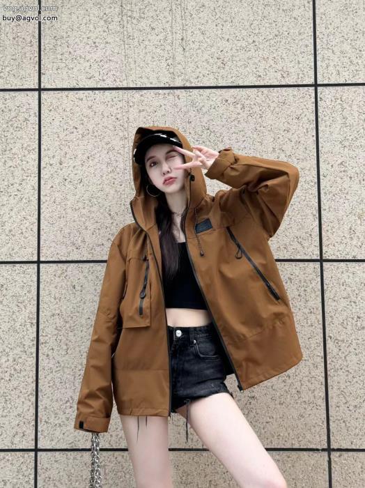 BURBERRY今シーズン人気のアイテムブームは再熱中コートブランド 激安 _0_5