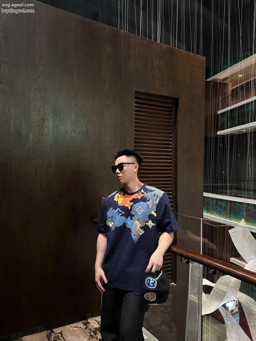 今っぽいトレンド完売必至半袖Tシャツ偽物 ブランド 販売LOUIS VUITTON_0_3