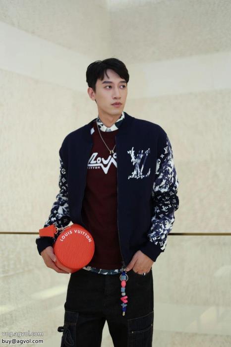 限定生産品カジュアル反転魅力コートブランド 品 激安 通販LOUIS VUITTON_0_2