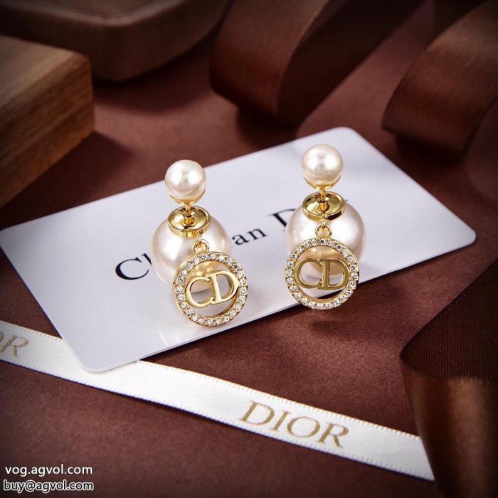 華やかな印象絶妙な抜け感イヤリングコピー 商品 ブランドDIOR_0_3
