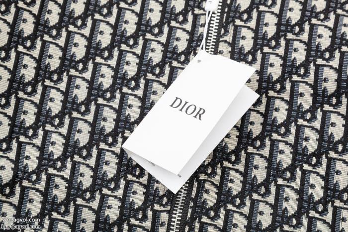 コピー 商品 販売DIORカジュアルに着こなし2024の新作コート_0_3
